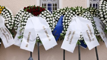 Δημήτρης Σταμάτης: Πλήθος κόσμου στην κηδεία του πρώην υπουργού