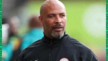 Ο προπονητής της Νιγηρίας απέδωσε… στα βουντού την ήττα-αποκλεισμό από το Μουντιάλ – «Μάς έκαναν μάγια με μαραμπουτάζ την ώρα των πέναλτι για να χάσουμε»