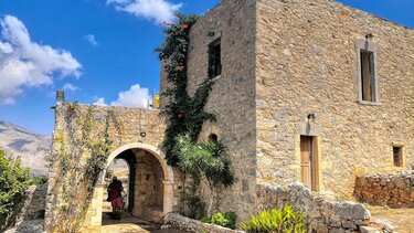 Δρόμοι Ζωής, Αγρίδια