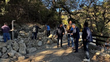 Στα έργα ανάπλασης στην Παναγία Φανερωμένη στα Κεράσια ο Δήμαρχος Ηρακλείου Αλέξης Καλοκαιρινός 