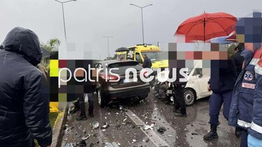 Σοβαρό τροχαίο στον Πύργο: Επτά τραυματίες, ανάμεσά τους ένα παιδί κι ένα βρέφος