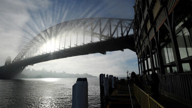 Ηλιος, γέφυρα