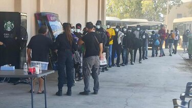 μεταναστες Αγια