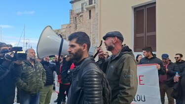 Οικοδόμοι, Πορεία διαμαρτυρίας, ΑΑΔΕ