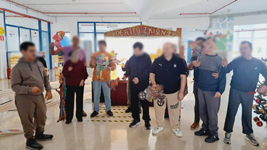 άγιος σπυριδων-παιδια-θεατρο σκιών