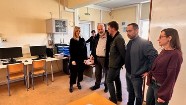 Με νέους σύγχρονους υπολογιστές εξοπλίστηκαν οι αίθουσες πληροφορικής στο Γυμνάσιο Γαζίου