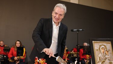 Καλοκαιρινός κοπή πίτας 