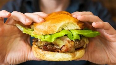 Κέρδη αλλά και παγίδες από την επιβολή fat tax