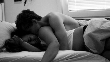 Κι όμως, το σεξ τα «βάζει» με την κατάθλιψη