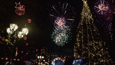 Ο πλανήτης οδεύει προς το 2025 ανάμεσα σε ελπίδες για ειρήνη 