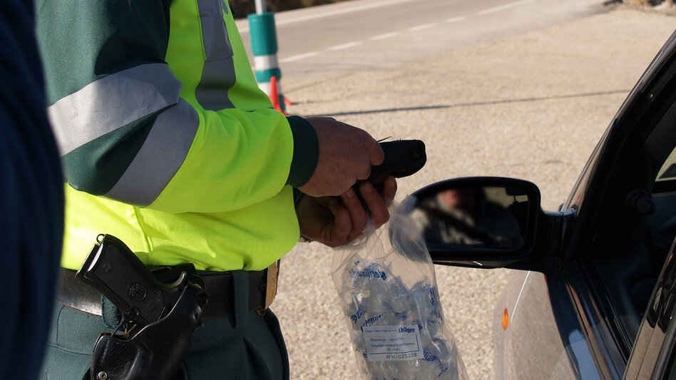 Στα κρατητήρια 48χρονη που δεν φύσηξε στο αλκοτεστ λόγω …προβλήματος στους πνεύμονες 