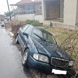 Επιχείρηση απεγκλωβισμού στα Χανιά - Αυτοκίνητο έπεσε σε χαντάκι