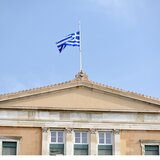 ΠΑΣΟΚ: Ο άδειος λόγος ενός κόμματος που φθίνει και ενός αρχηγού που δεν τον ακούει κανείς