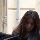 Με αλεξίσφαιρο στα δικαστήρια η 40χρονη Κρητικιά - Ξανά στο εδώλιο για το βιτριόλι στον εν διαστάσει σύζυγο της