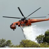 Ισχυρή δύναμη της Πυροσβεστικής στη μάχη με τις φλόγες στον Αποκόρωνα