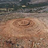 Διπλή κινητοποίηση των αρχαιολόγων για το μινωικό μνημείο στον λόφο Παπούρα