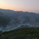 Λασίθι: "Μάχη" με τις φλόγες, καλύτερη η εικόνα στο μέτωπο της φωτιάς