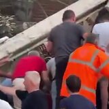 Σεισμός στην Τουρκία: Απεγκλωβισμοί μετά την κατάρρευση κτιρίων