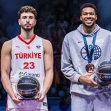 Μια φωτογραφία όλο το Ευρωμπάσκετ!