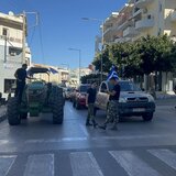 Ρέθυμνο: Μηχανοκίνητη πορεία στους δρόμους της πόλης από τους αγροτοκτηνοτρόφους - Βίντεο