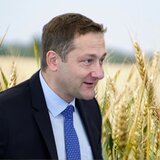 Επίτροπος Χάνσεν στο Cretalive: «Εμπιστοσύνη στην Ελλάδα, αλλά απαιτείται πλήρης συμμόρφωση με το ευρωπαϊκό δίκαιο»