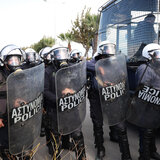 Έρχονται στην Κρήτη διμοιρίες από την Αθήνα για αγρότες και Crown Iris