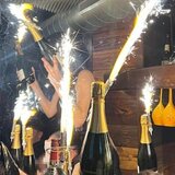 Φονική παγίδα στο Κραν Μοντανά: Η έξοδος κινδύνου ήταν πάντα κλειδωμένη γιατί πελάτες έφευγαν χωρίς να πληρώνουν, καταγγέλλει μπάρμαν